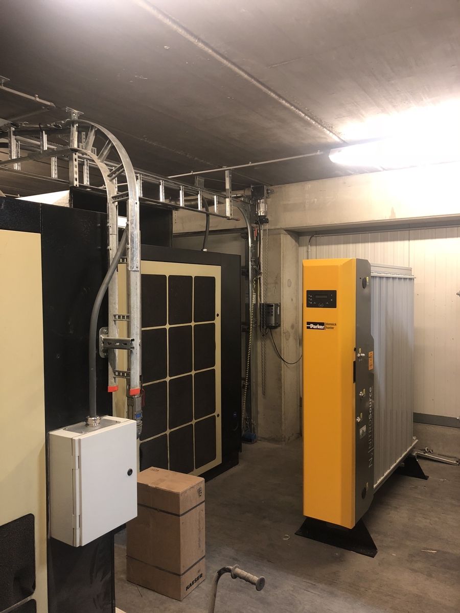 Perslucht compressor 90kW met stikstofgenerator (8)